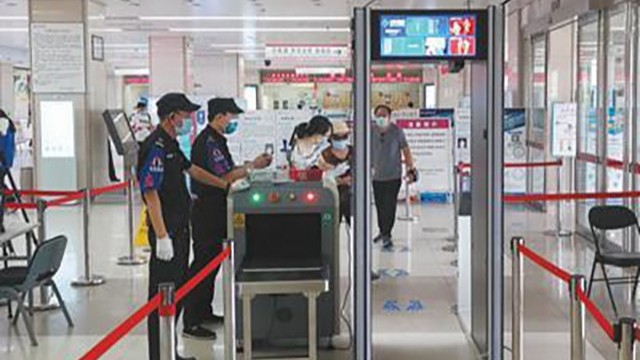 醫(yī)院安全，關(guān)乎每一個生命！金屬安檢門守護醫(yī)護人員的每一天