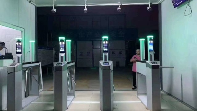 辦公樓入口通道閘機的注意事項！